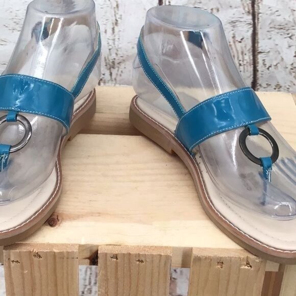 Elephantito Size 2 Youth Girls Blue Thong Sling Back Buckle Faux Leather Sandals - Picture 3 of 10